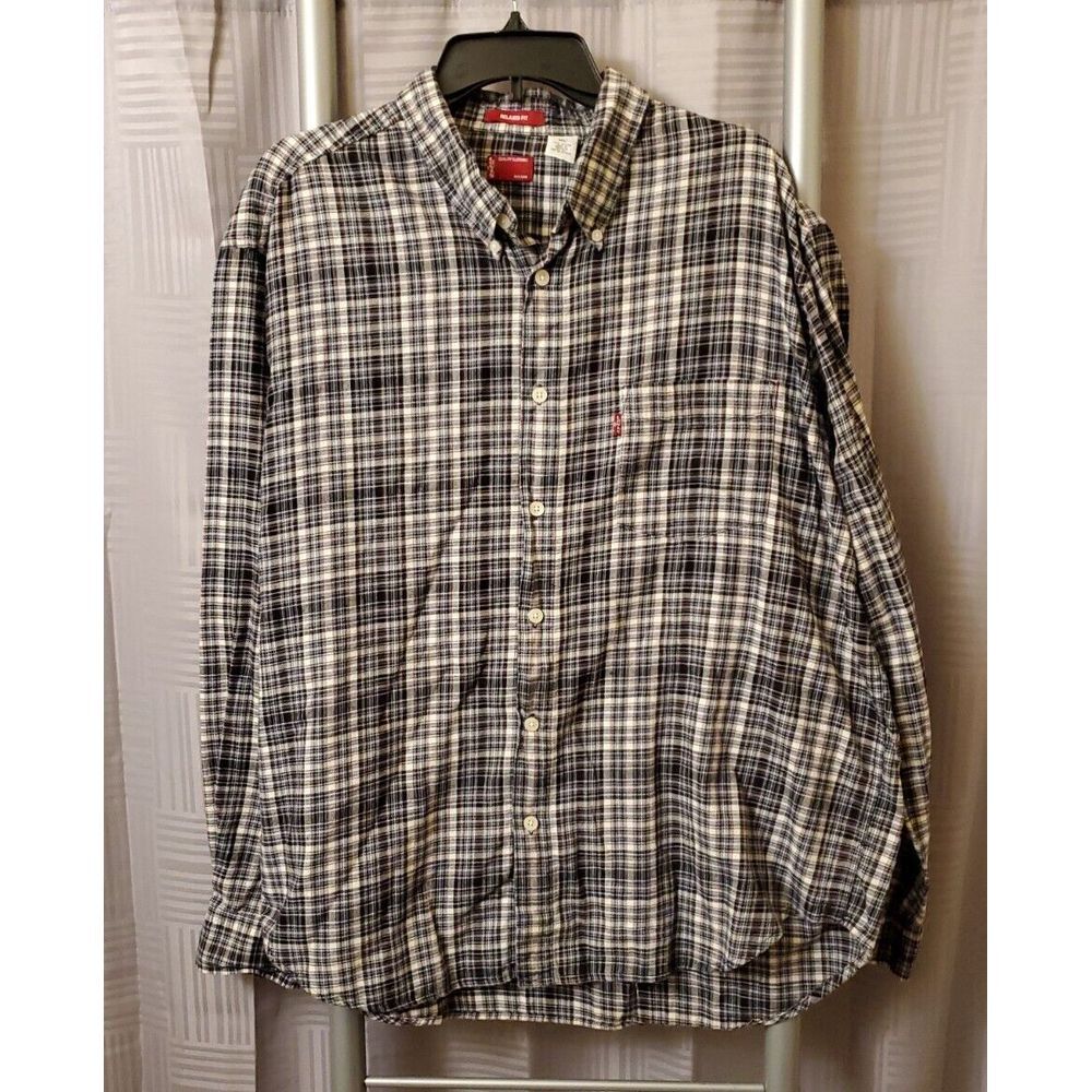 Levi's mens Flannel Plaid Shirt. 100% cotton sz XL.   Red Levi Tag. Blue Red‎